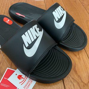 Nike Victori One Slide